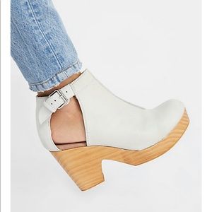 Free people amber orchard clogs size 7